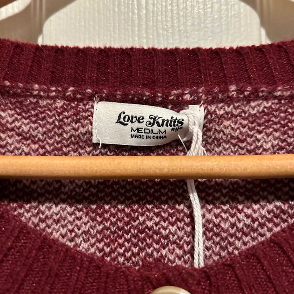 NWT Love Knits NYC Women's Cardigan Burgundy Patterned Sweater M - Picture 3 of 7